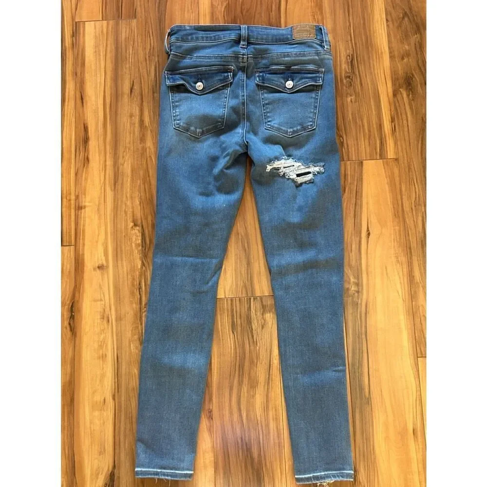 American Eagle Distressed Hi-Rise Jeggings